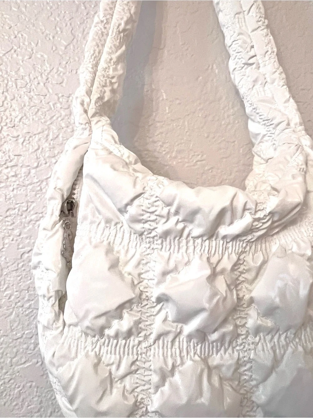 Carlyn Soft (M) Quilted Puffer Handbag Purse South Korea KPOP